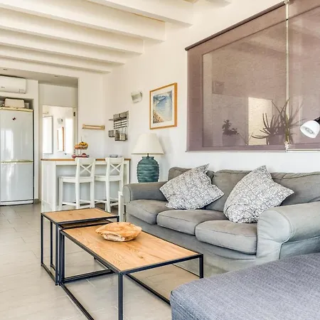 En Es Grau Con Vistas דירה מאהון