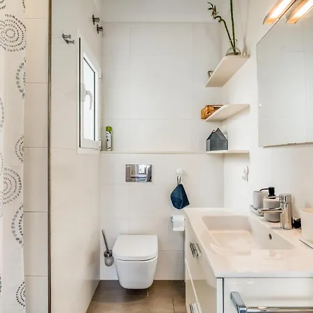 En Es Grau Con Vistas